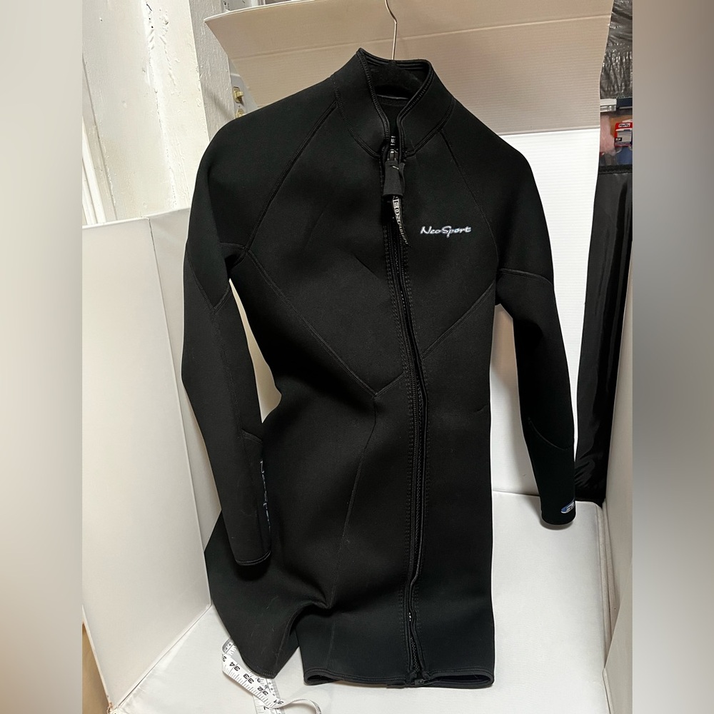 Black Men's Swim Rash Guard